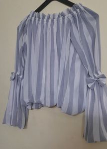 Beautiful Balloon Top With Bow On Sleeves