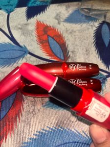 The Fashion Factory Lipstick Bundle