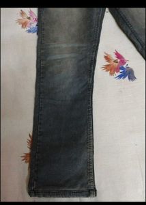 Beautiful Like New Mens Jeans
