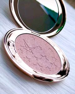 Charlotte Tilbury Highlighter 💕♥️