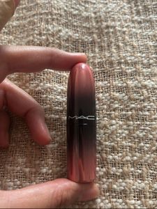 MAC Lipstick (404 Tres Blase)