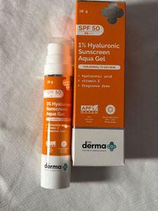 The Derma Co 1% Hyaluronic Sunscreen Aqua Gel SPF