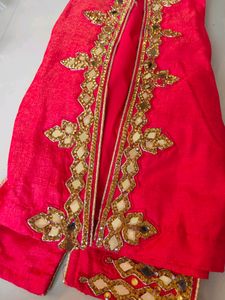 Kurta With Sleeve Nd Chunari