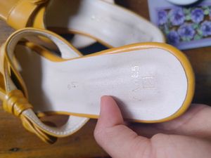 Offer 550 Size 2, (34) 21-22 Cm