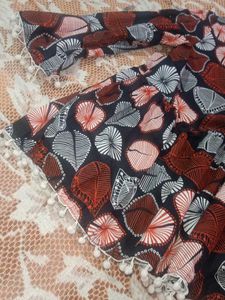 Leaf Print Long Sleeve Top