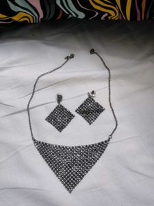 Necklace Det