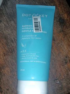 Dot & Key Face Wash