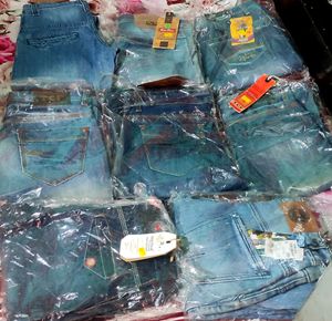 Men&#39;s Denim Jeans Pant Available