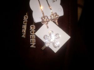Set Of 3 Hair Clips