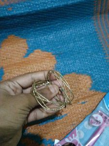 Beutiful golden earrings 😍