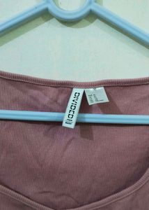 H&amp;M Divided Pink Ribbed Crop Top