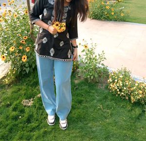 Embroidered Chickenkari Kurta