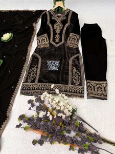 Elegant Black Embroidered Suit Set RR