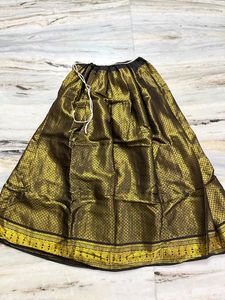 Pattu Langa - Price Reduced