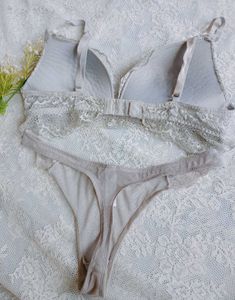 Lace Bra &amp; Panty Set