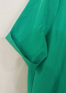 Green Short Sleeve Top