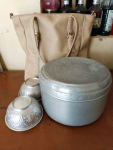 Combo of 4 tote bag used alluminium container n