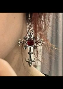Cross Goth Drop Earring ♥️