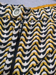 Wavy Patterned Shorts