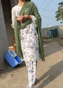 Floral Print Ethnic suit