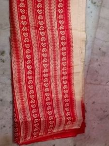 Red &amp; Cream Printed Saree