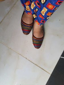 multicolour back open bellies size 6