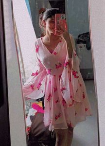 Beautiful Pink Floral Dress 💕
