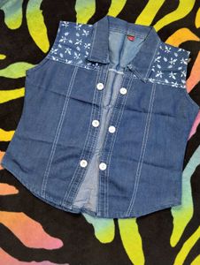 💙Denim Sleeveless Button-Down Top💙💫