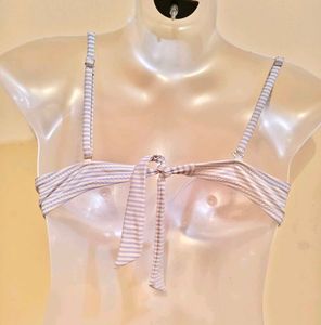 Size S/M🎁Buy 2 Get 1 Free🎁Striped Bikini Top