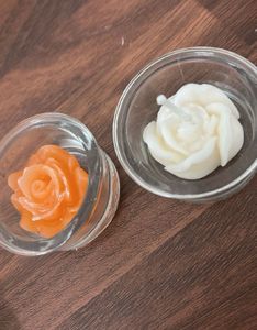 4 Small Glass Bowls