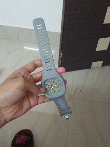 Grey Trending Watch