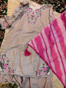 Embroidery Farshi Shalwar Set