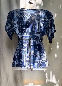 611210. Retro Print Top