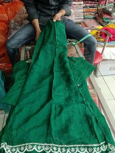 Green Embroidered Kurta Set L
