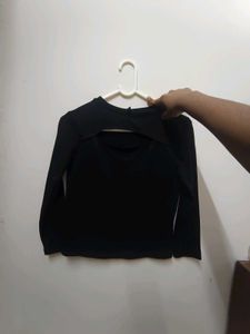 Black Long Sleeve Hollow Top.