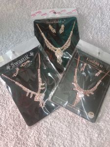 Necklace &amp; Earring Set