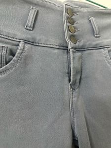 Grey High-Waisted Capri Jeans