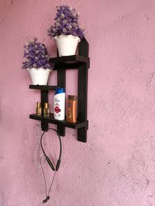 Wooden Showpiece Holder