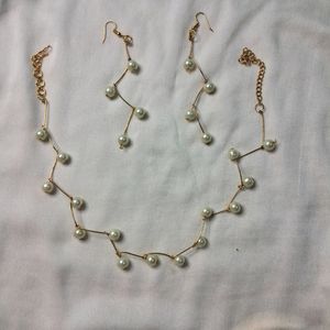 Off White Single Beads Necklace