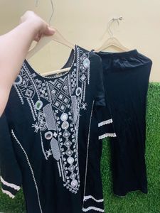 ELEGANT BLACK KURTA SET FOR WOMEN AND GIRLS