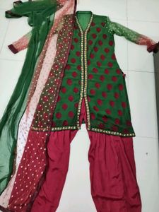 Beautiful Salwar Kurta And Duptta Set
