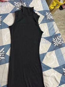 Sleeveless Black Bodycon Dress