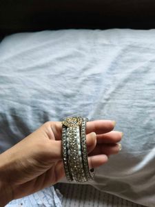 Sparkling Bangle Set