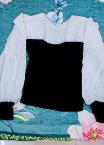 Chic Black &amp; White Top