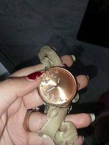 Zudio Scrunchie Watch