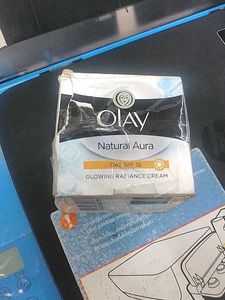 Olay Natural Aura Cream