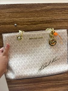 Michael Kors Premium Handbag