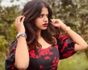 Floral Print Sweetheart Top