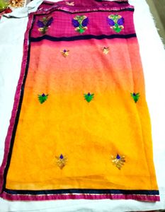 Saree with blouse - like new 💗