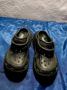 Black Crocs Unisex Size 5
